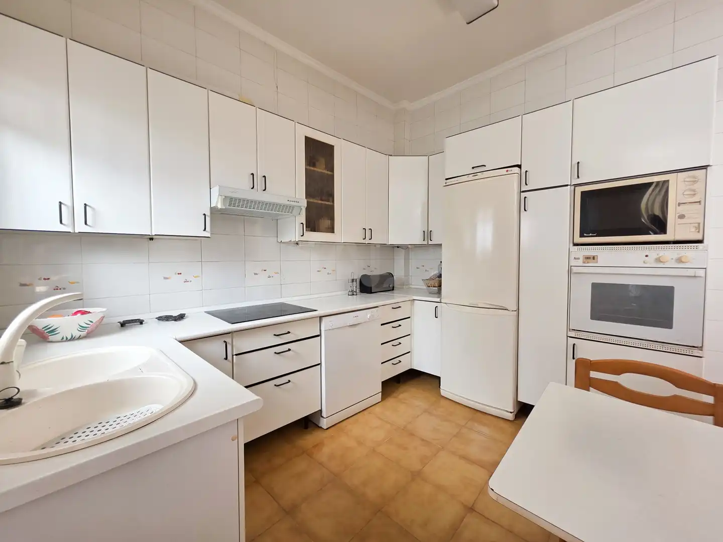 Cocina de Casa o chalet en venta en Málaga con Aire acondicionado, Calefacción y Terraza