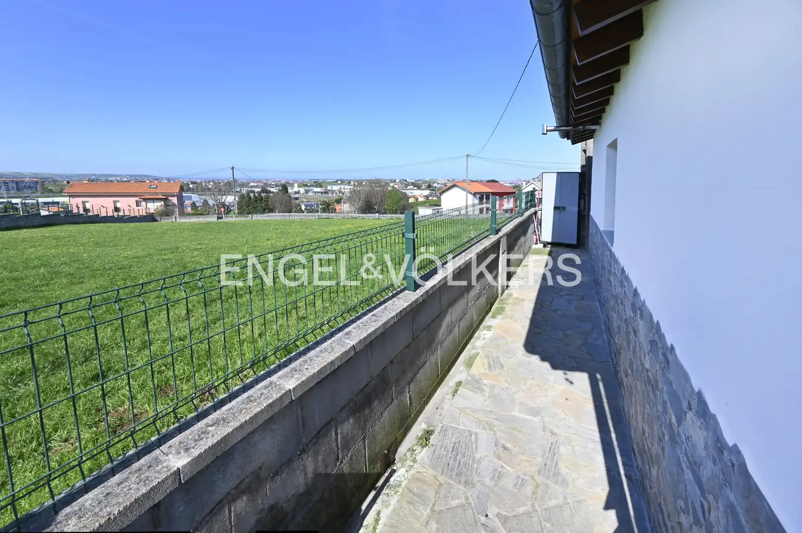 Vista exterior de Casa o chalet en venta en Camargo con Calefacción y Terraza