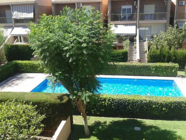 Casa-chalet en Alquiler en Centro