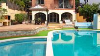 Swimming pool of House or chalet for sale in Castelldefels  with Air Conditioner, Heating and Private garden