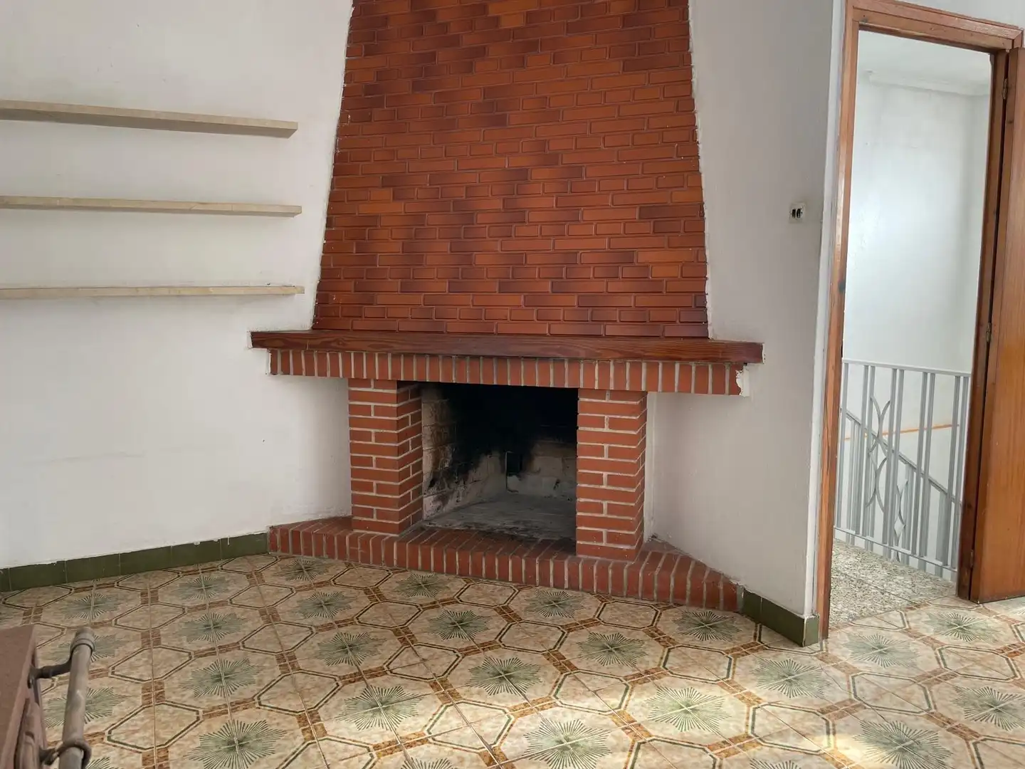 Living room of Country homes for sale in Benicarló  with Air Conditioner, Heating and Terrace