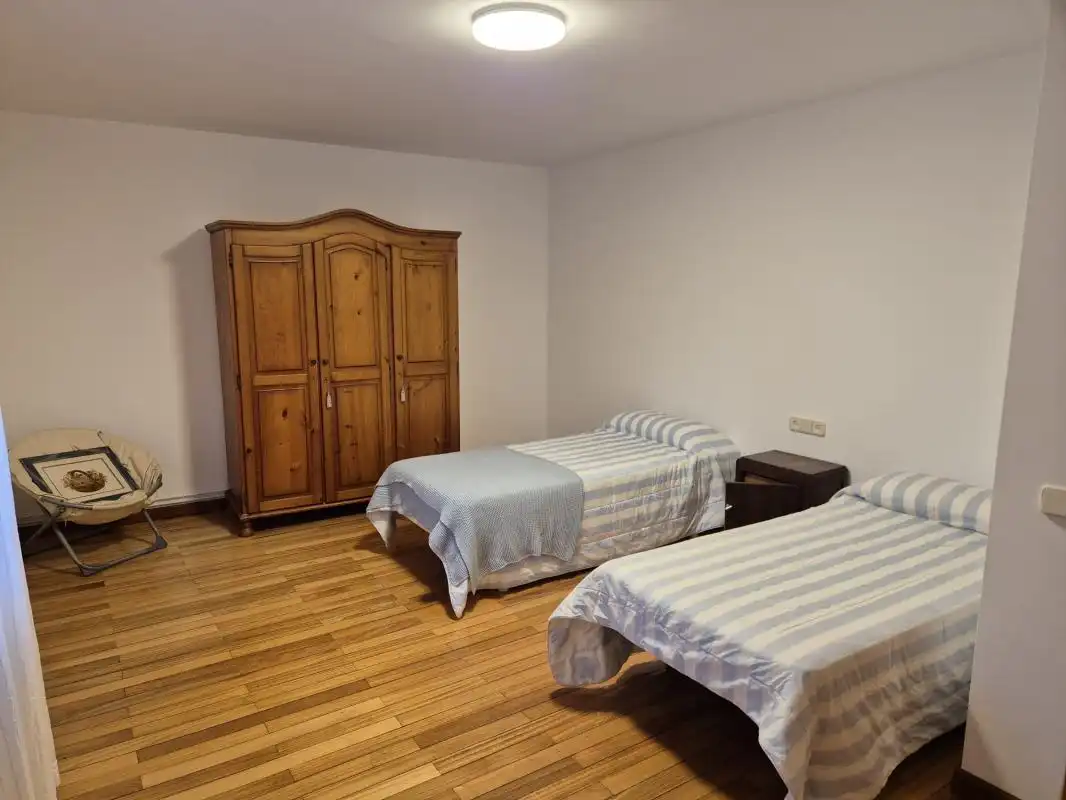 Dormitori de Finca rústica en venda en Ferrol amb Calefacció i Moblat