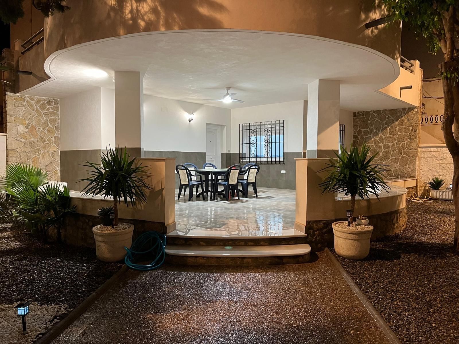 House or chalet to rent in  Almería Capital  with Air Conditioner, Heating and Terrace
