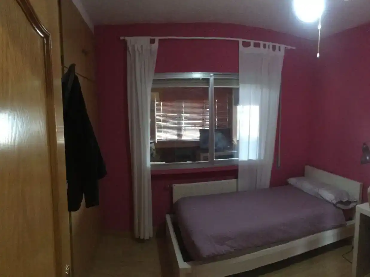 Schlafzimmer von Wohnung zum Verkauf in Cobisa mit Klimaanlage, Privatgarten und Parkett