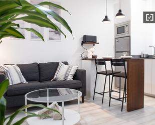 Living room of Flat to rent in  Madrid Capital  with Air Conditioner and Balcony