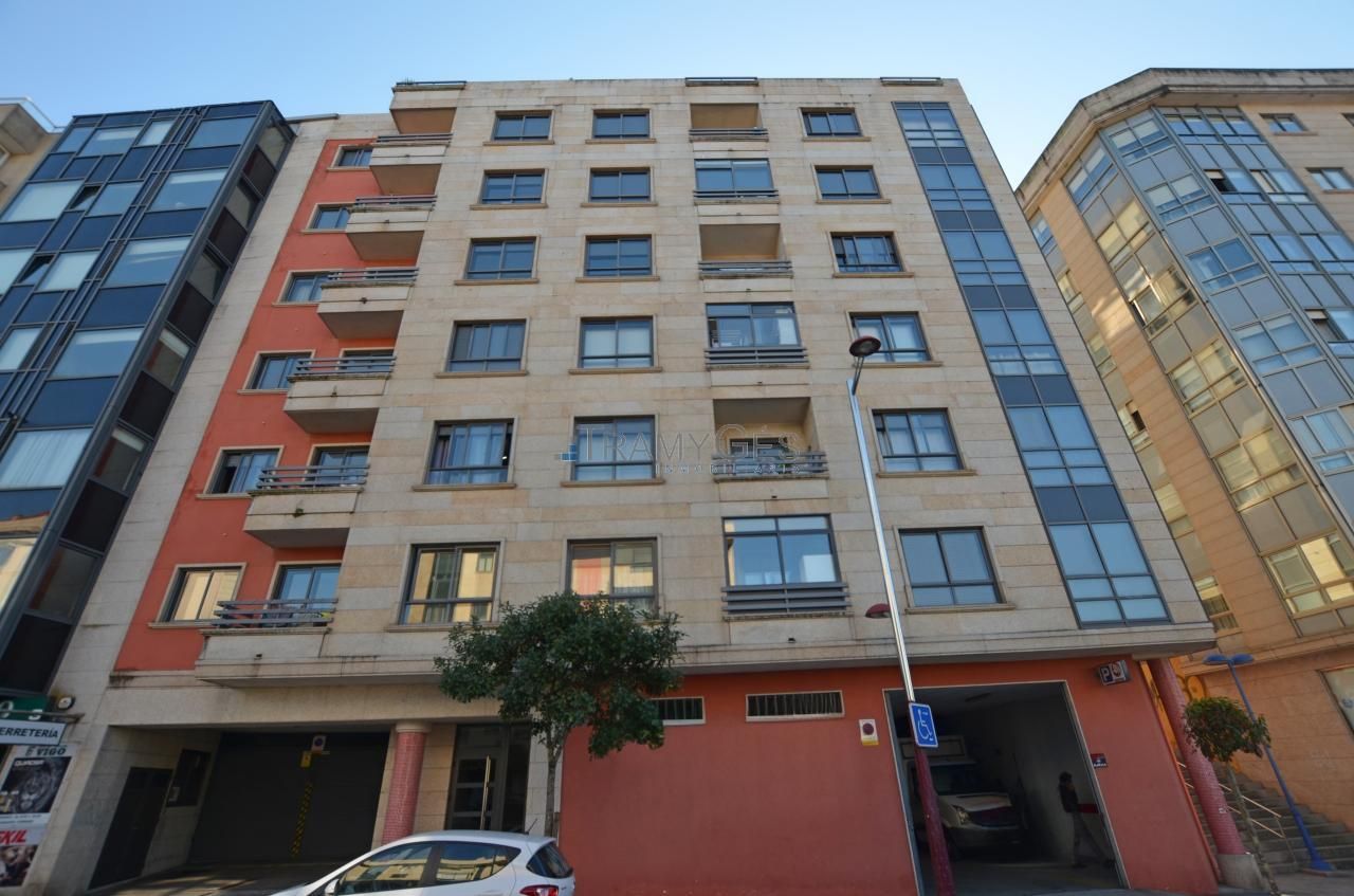 Exterior view of Flat to rent in Vigo   with Heating and Storage room