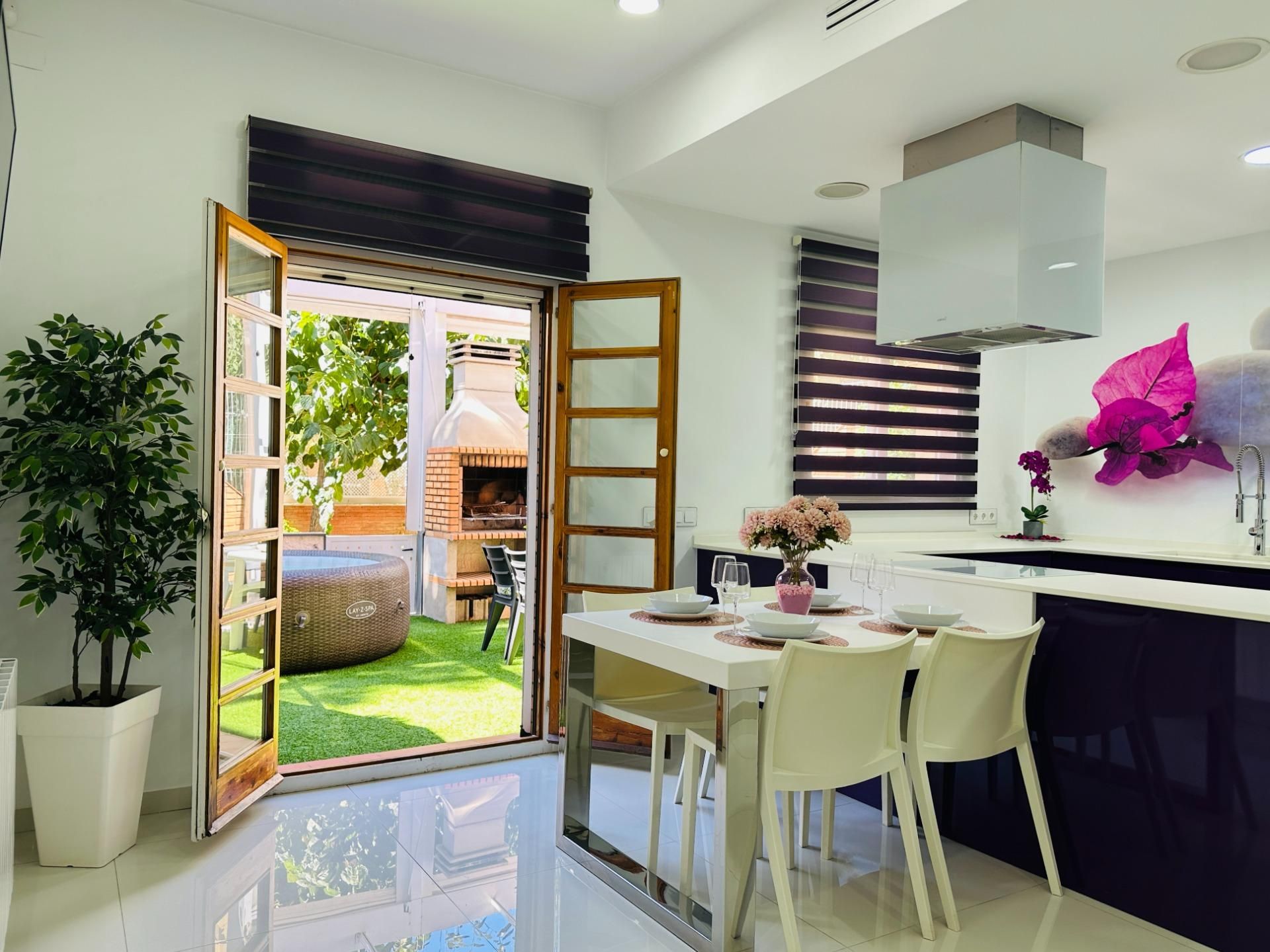 Jardín de Casa adosada en venta en Amposta con Aire acondicionado, Calefacción y Jardín privado