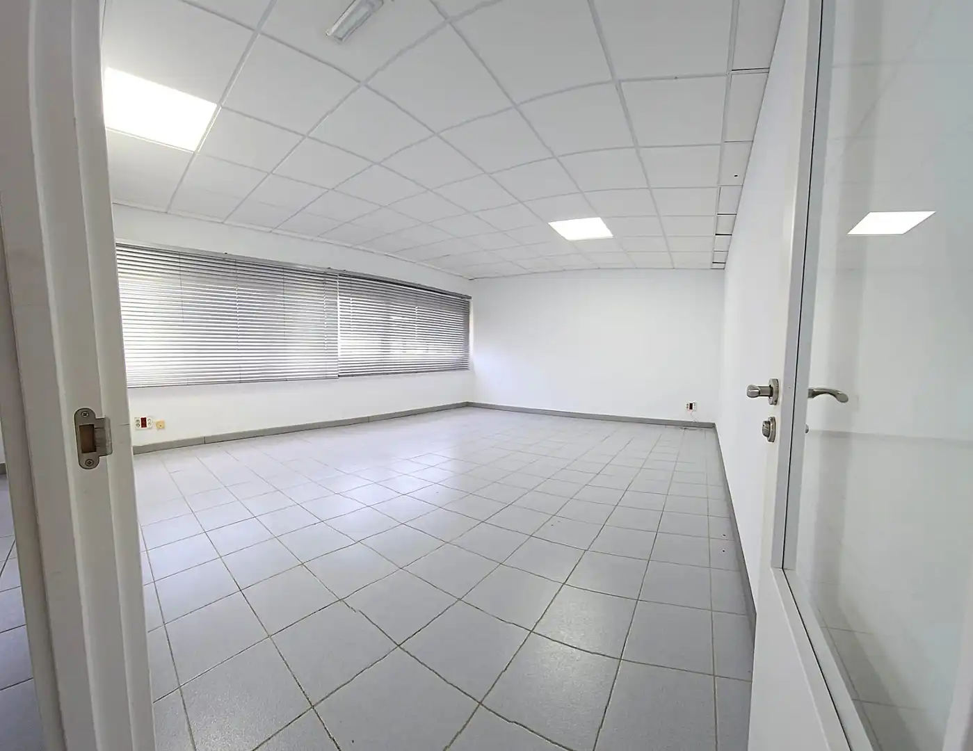 Industrial building for sale in Calle Sao Paulo, imagen 26