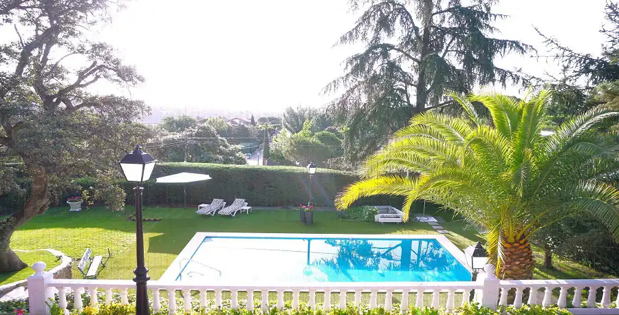 Piscina de Casa o xalet en venda en Torrelodones amb Aire condicionat, Calefacció i Jardí privat