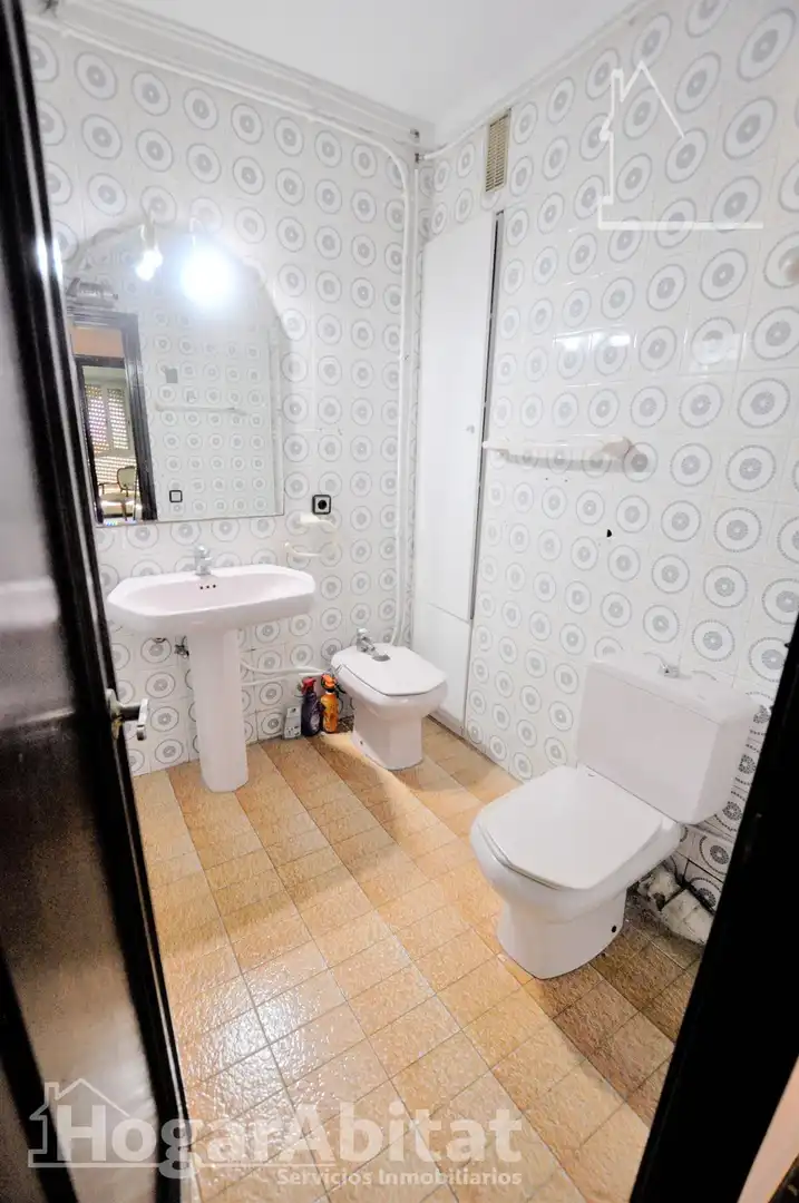 Baño de Piso en venta en Valencia con Balcón