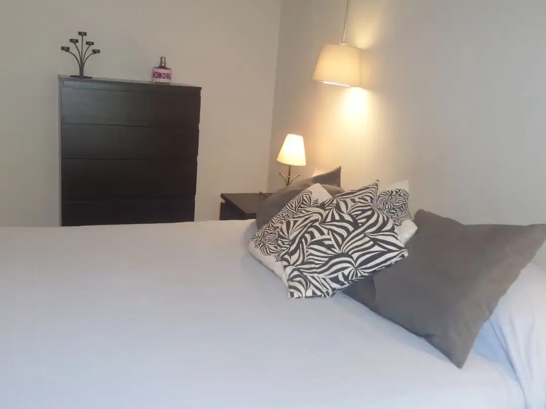 Habitación de Piso de alquiler en Barcelona con Calefacción, Amueblado y Horno