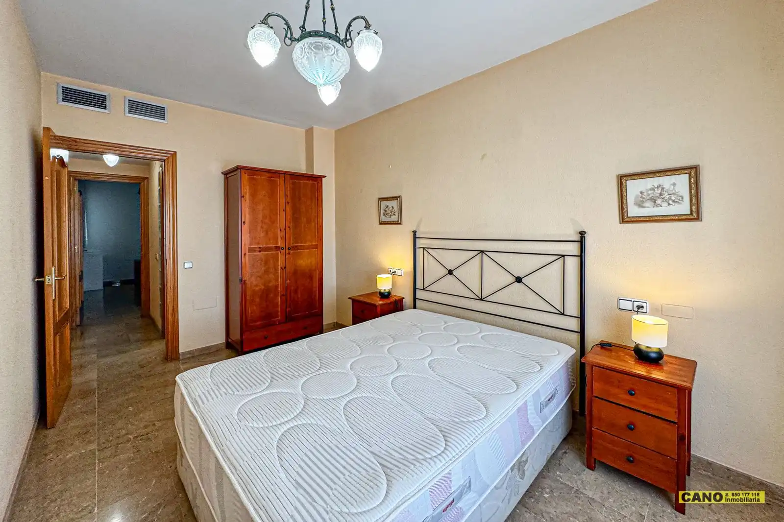 Habitación de Piso en venta en Almería con Trastero