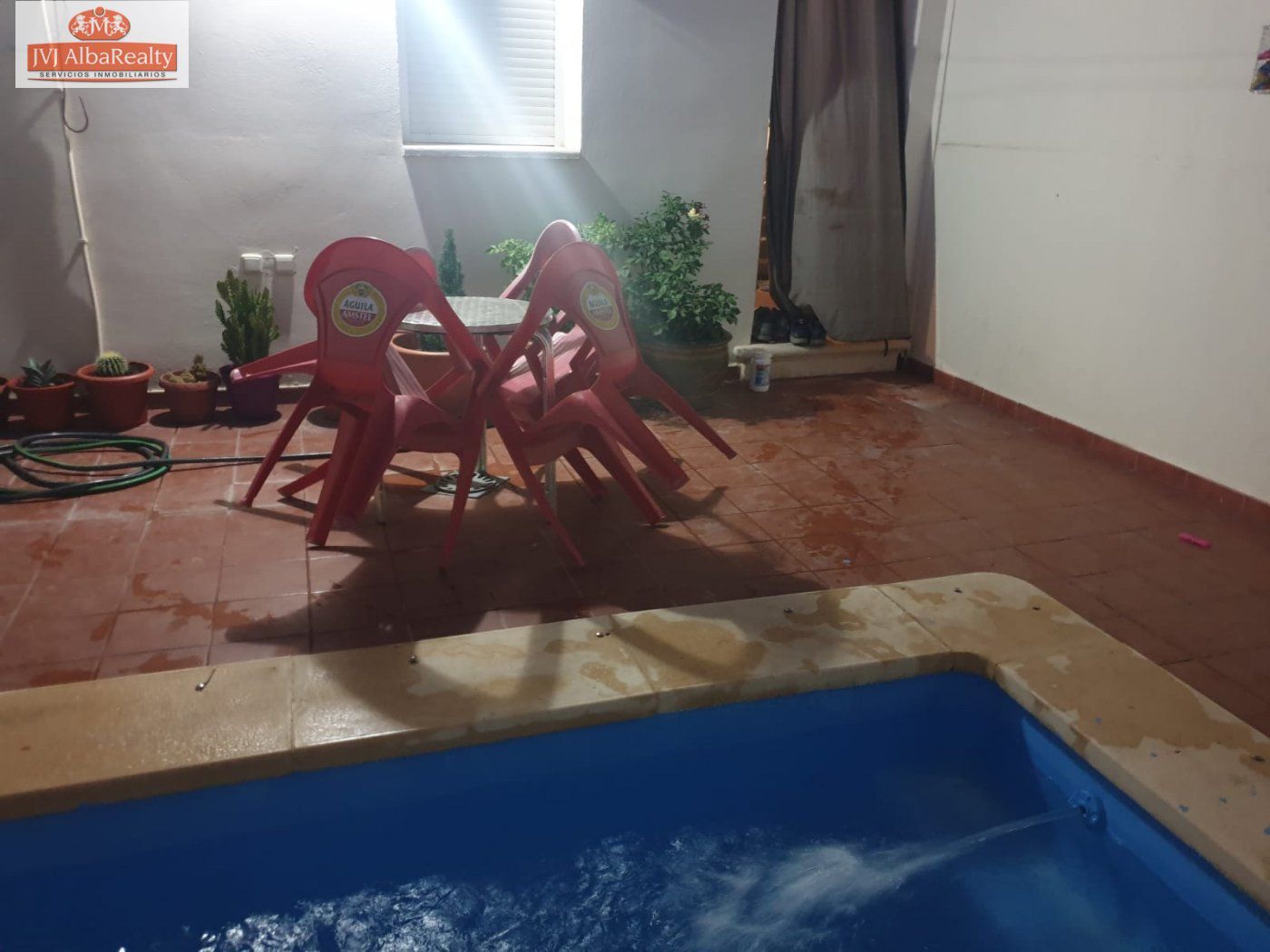 Piscina de Casa adosada en venda en Villalgordo del Júcar amb Aire condicionat, Calefacció i Piscina