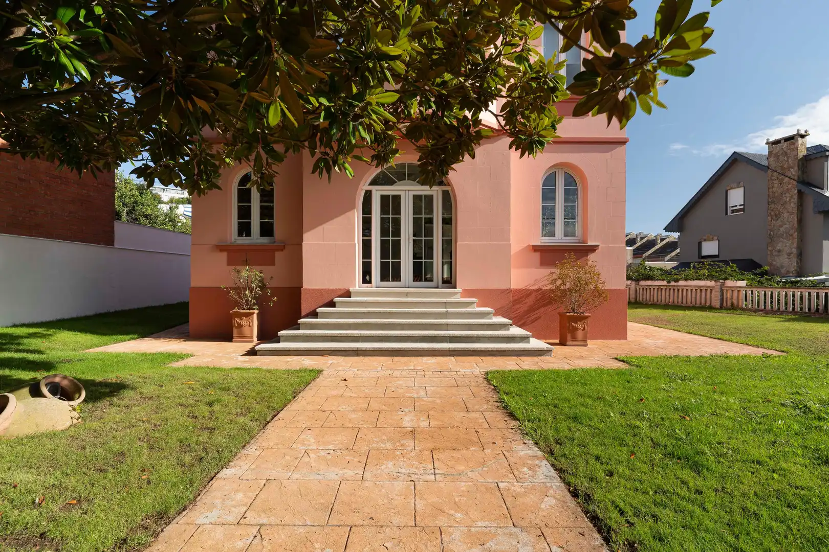 Vista exterior de Casa o chalet en venta en A Coruña Capital  con Calefacción, Jardín privado y Parquet