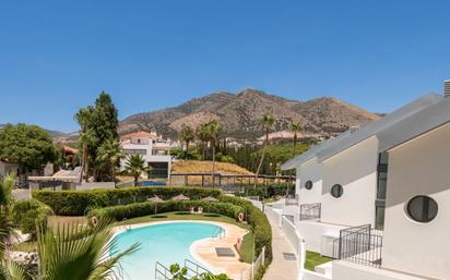 Vista exterior de Apartament en venda en Benalmádena amb Aire condicionat i Terrassa