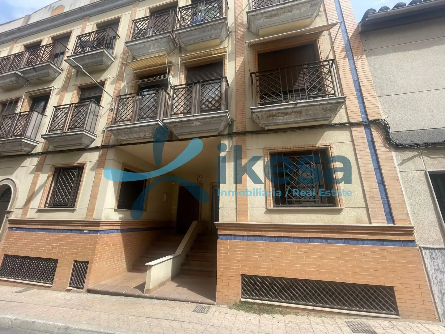 Vista exterior de Piso en venta en Mengíbar