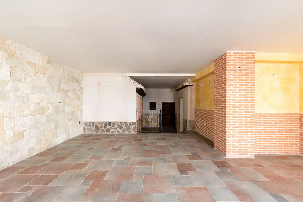 Business premises for sale in C/ Noliva, imagen 26
