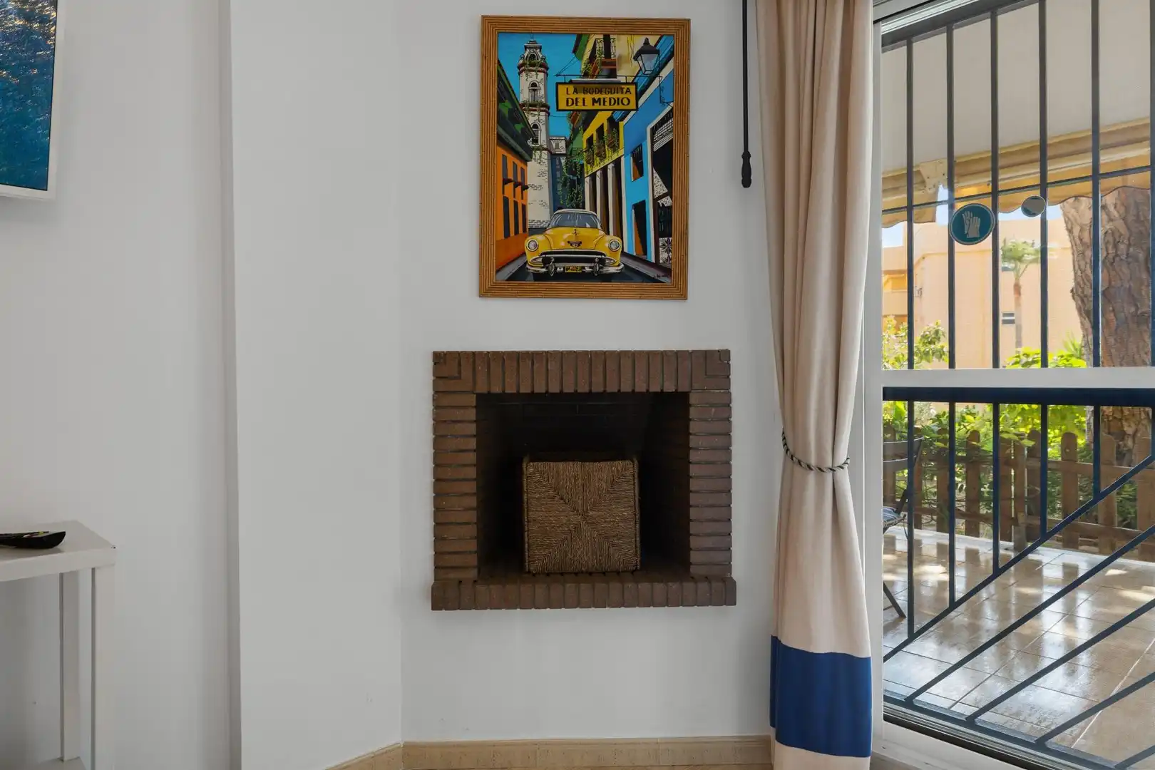 Wohnzimmer von Wohnung zur Miete in Mijas mit Klimaanlage, Heizung und Privatgarten