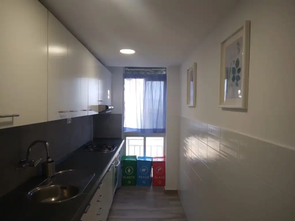 Flat with lift to rent in Calle Luz Casanova, imagen 6