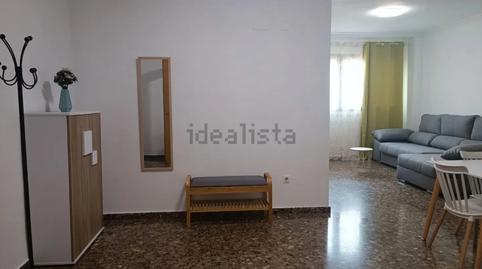 Foto 2 de Pis de lloguer a Avenida de Abril - 9 de Octubre, Sagunto / Sagunt