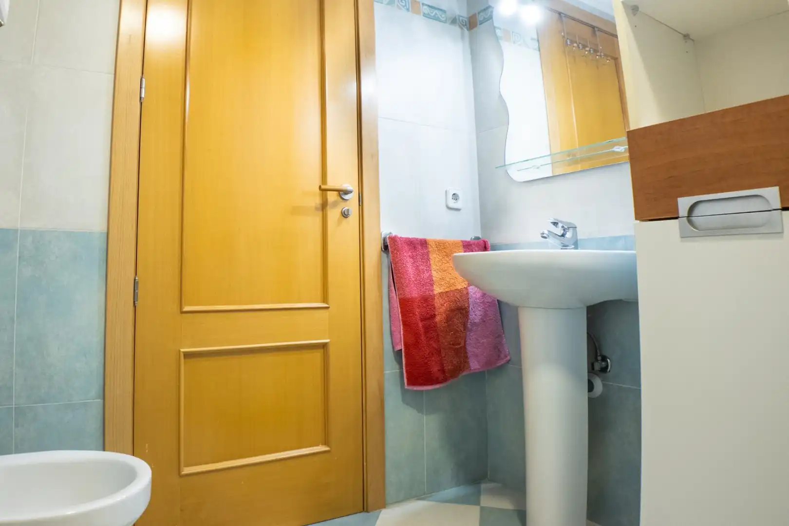 Badezimmer von Wohnung zum Verkauf in Villajoyosa / La Vila Joiosa mit Klimaanlage, Heizung und Privatgarten