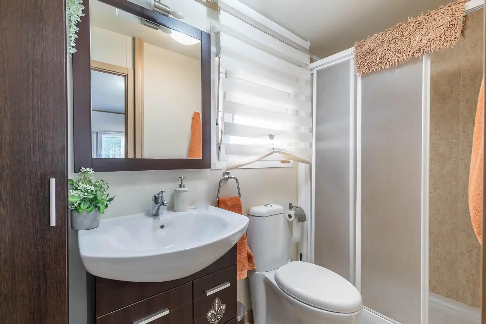 Bathroom of Houses for sale in Almoguera  with Air Conditioner, Heating and Private garden