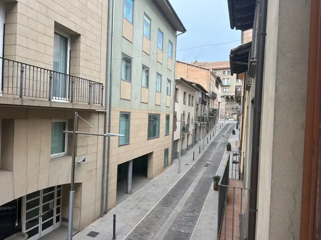 Vista exterior de Pis en venda en Manlleu