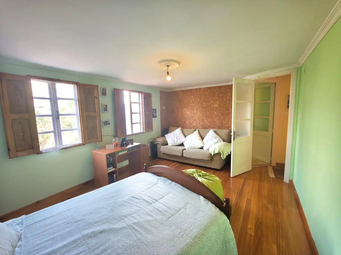 Habitación de Casa adosada en venta en Ortigueira con Trastero y Amueblado
