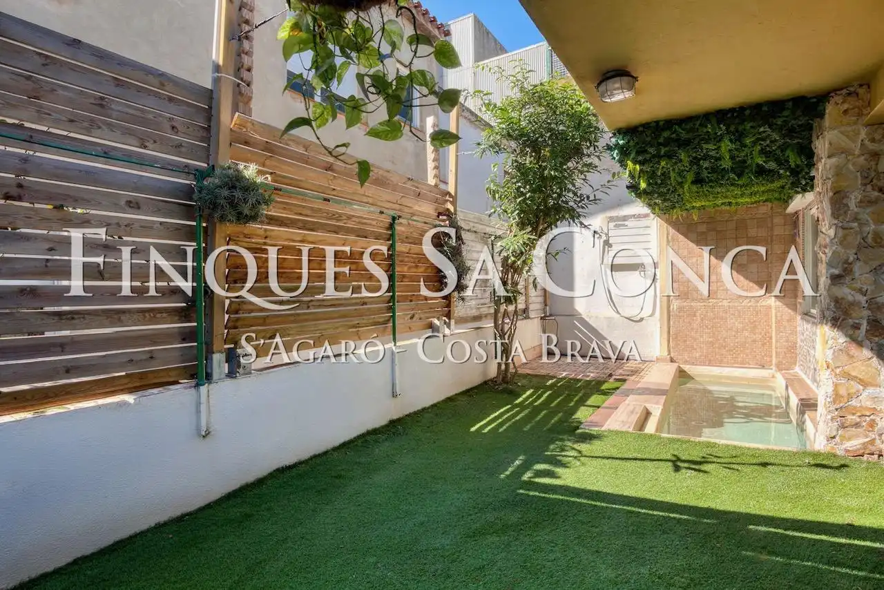 Jardín de Casa adosada en venta en Sant Feliu de Guíxols con Calefacción
