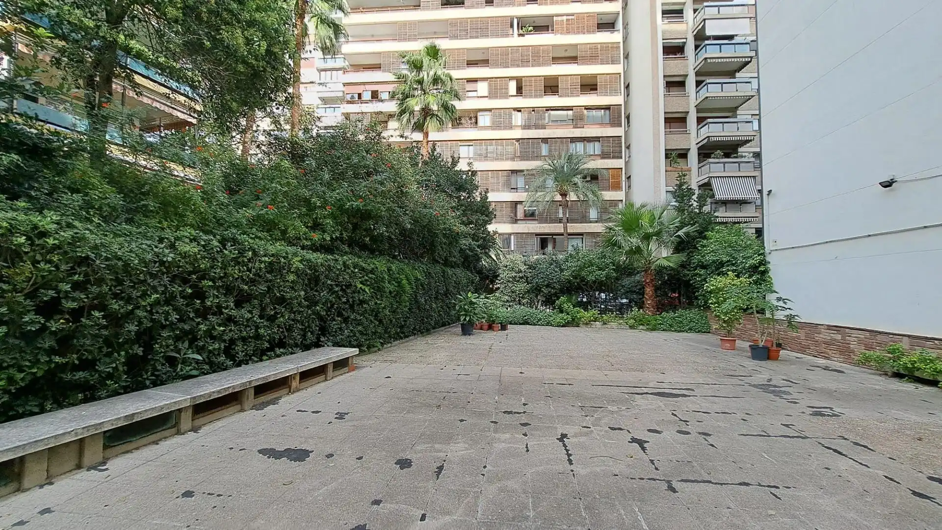 Terraza de Piso en venta en Valencia con Aire acondicionado, Calefacción y Jardín privado