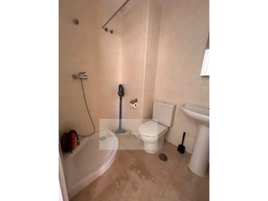 Baño de Piso de alquiler en Manilva con Terraza