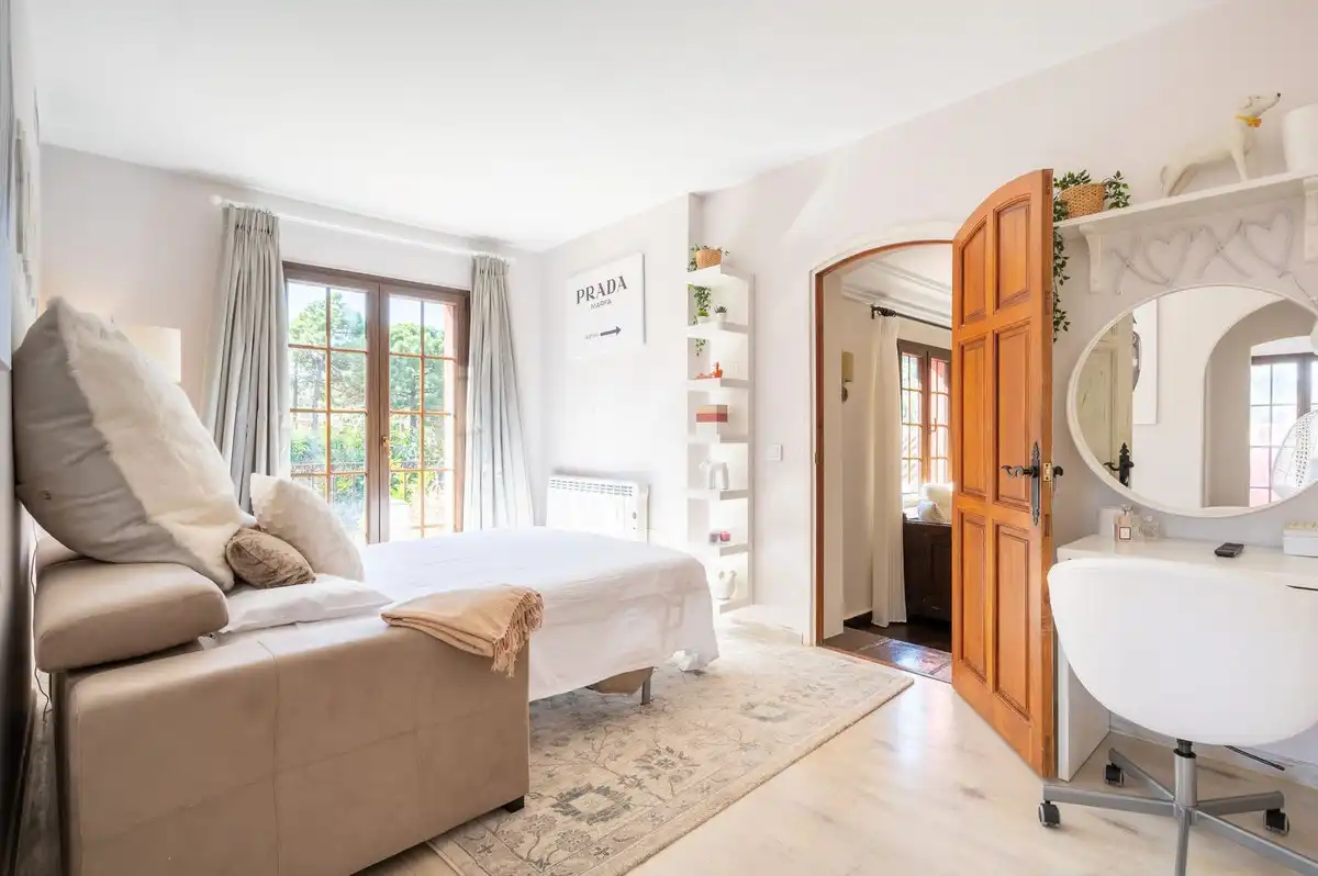 Habitación de Casa o chalet de alquiler en Benahavís con Aire acondicionado, Jardín privado y Terraza