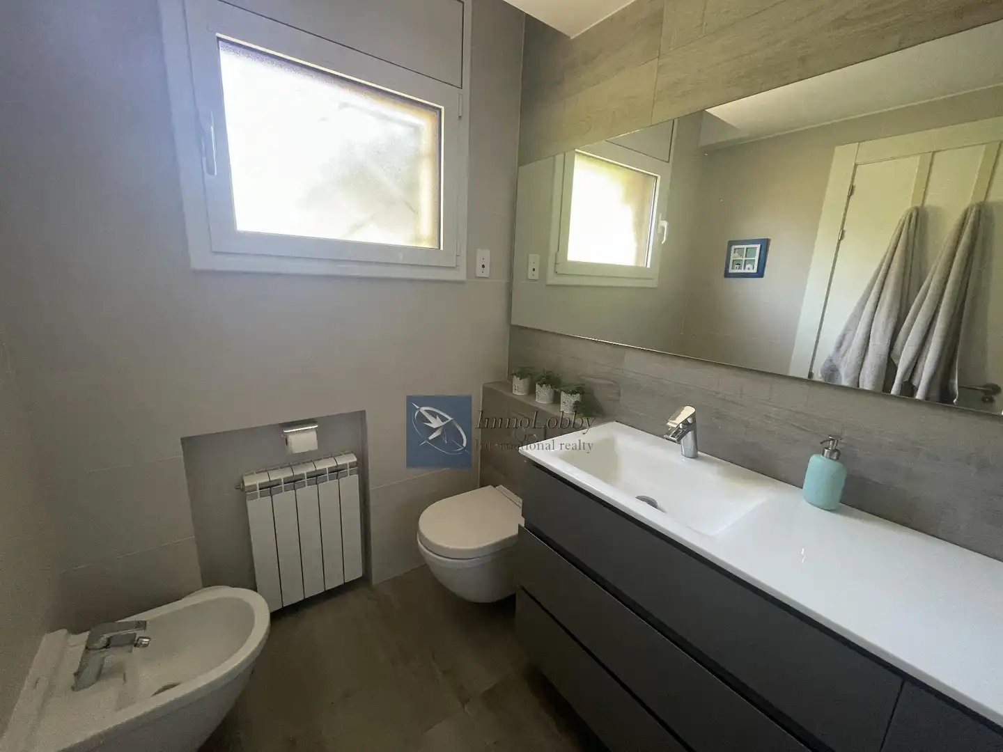 Bany de Apartament en venda en Castell d'Aro, Platja d'Aro i s'Agaró amb Aire condicionat, Calefacció i Terrassa