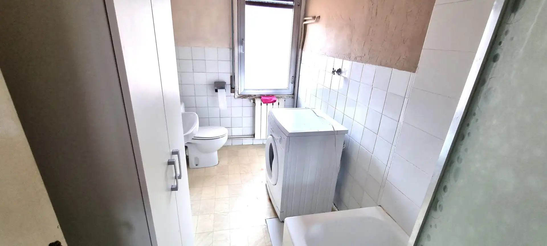 Baño de Piso de alquiler en Bilbao  con Calefacción, Amueblado y Horno