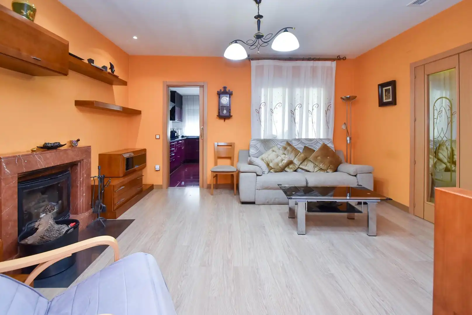 Living room of Houses for sale in Illescas  with Air Conditioner, Private garden and Parquet flooring