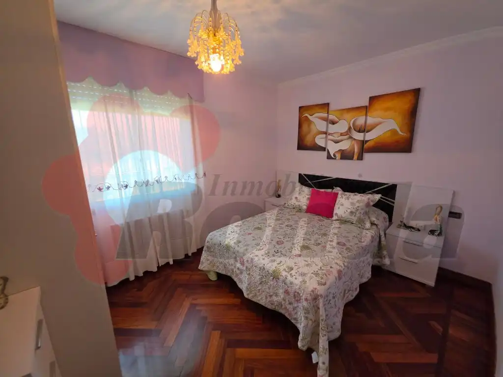 Habitación de Casa o chalet en venta en Lugo con Terraza y Amueblado