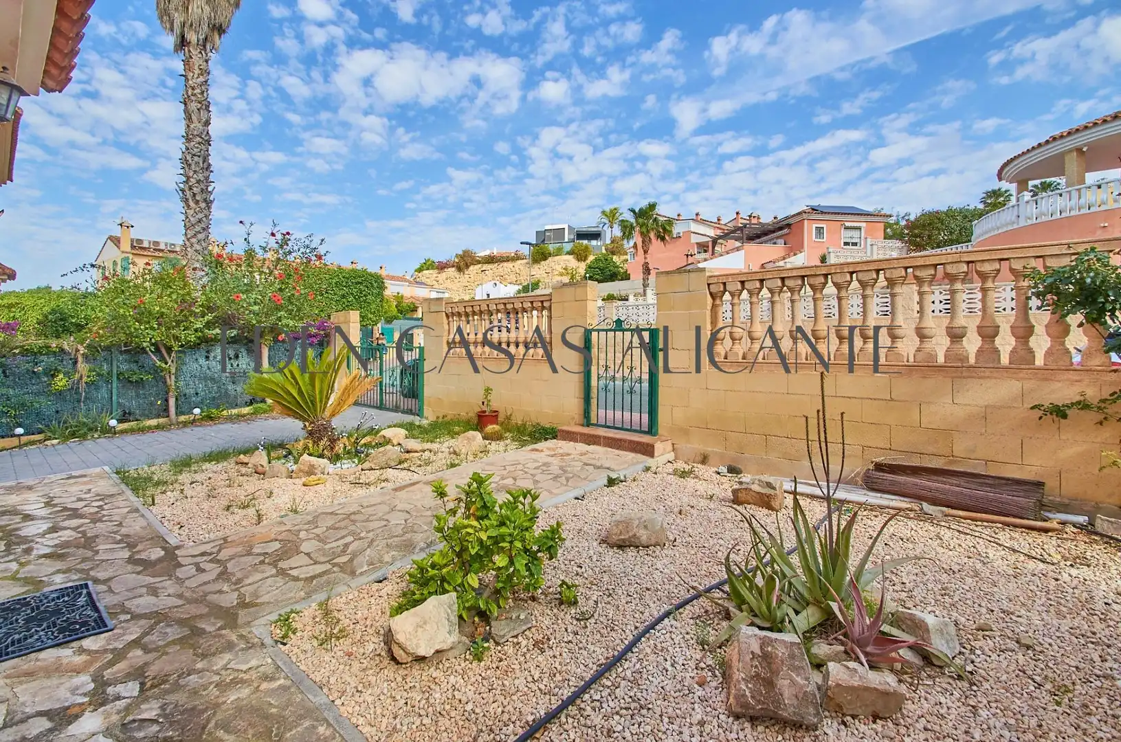 Jardí de Casa o xalet en venda en Mutxamel amb Aire condicionat, Jardí privat i Terrassa