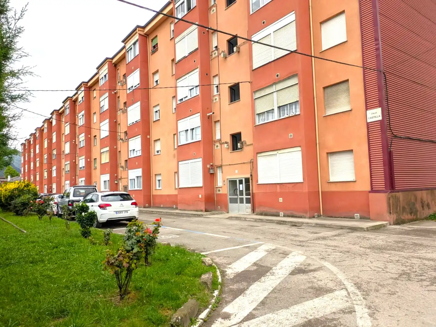 Vista exterior de Pis en venda en Los Corrales de Buelna 