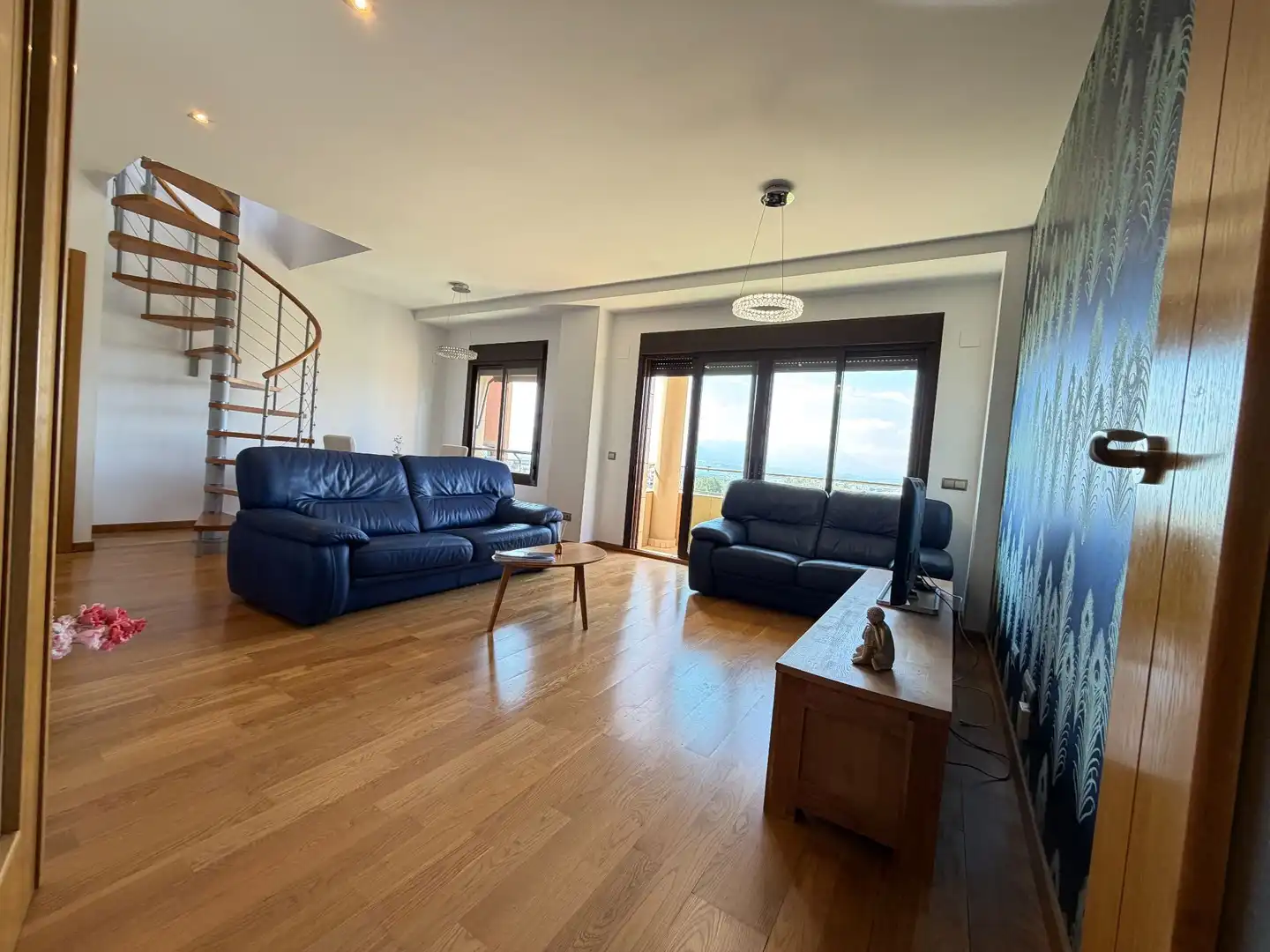 Living room of Flat for sale in Málaga  with Air Conditioner, Heating and Terrace