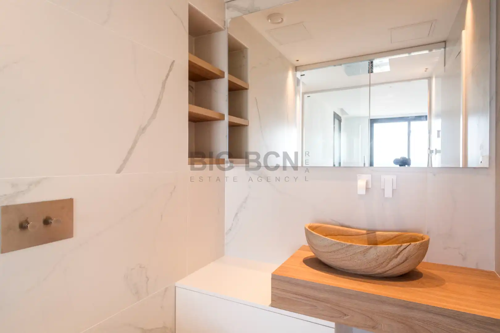 Bathroom of Houses for rent in Castelldefels  with Air Conditioner, Heating and Private garden