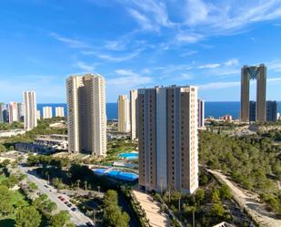 Vista exterior de Apartament en venda en Benidorm amb Aire condicionat i Terrassa