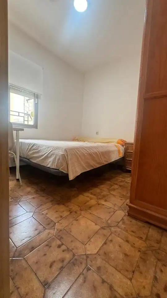 Wohnung zur Miete in Calle Azahar, Cruz Roja