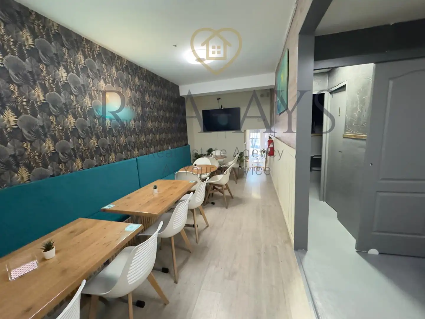 Commercial properties for sale in Cornellà de Llobregat  with Air Conditioner, Furnished and Internet