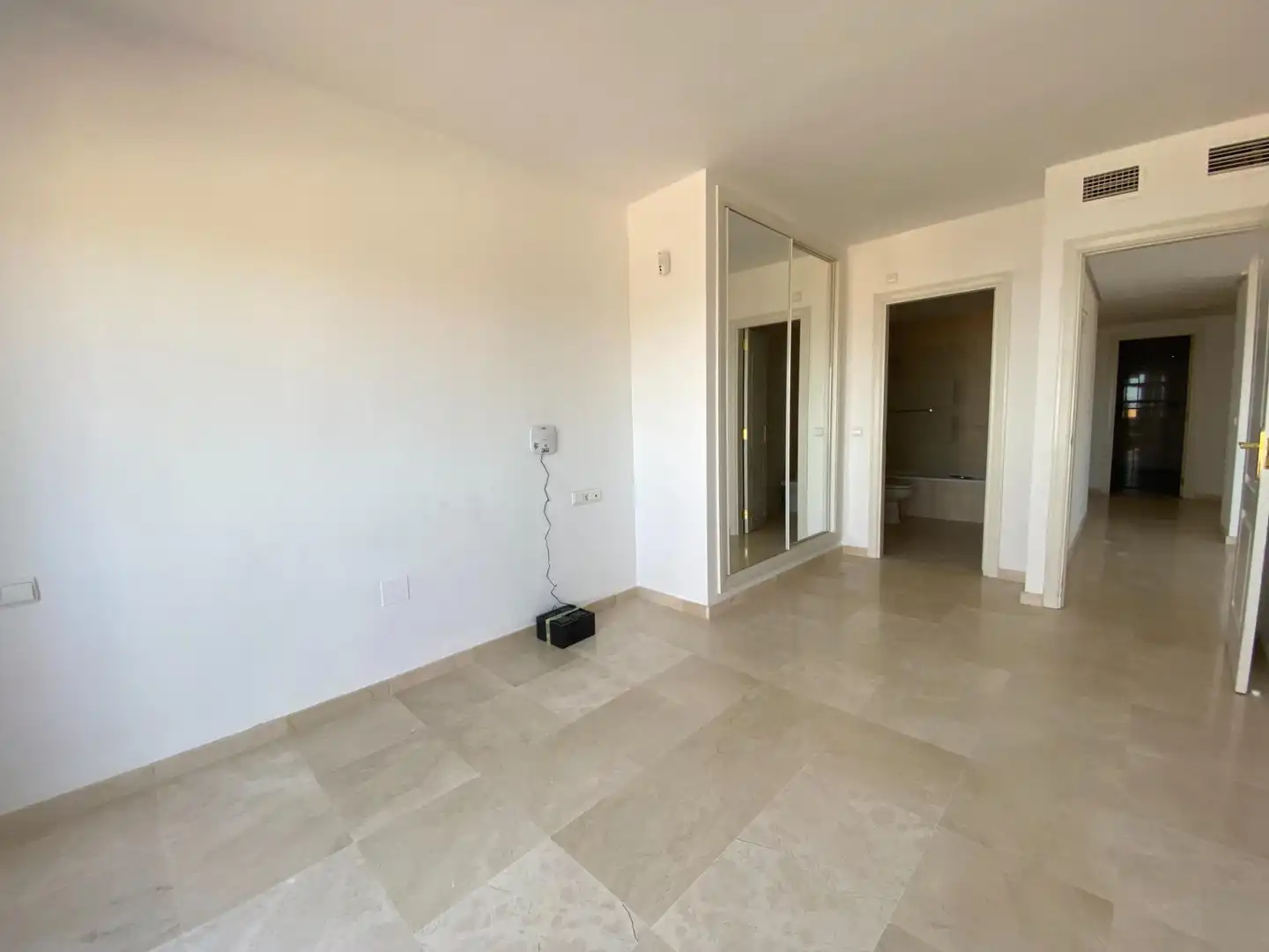 Habitación de Piso en venta en Mijas con Aire acondicionado, Terraza y Piscina comunitaria