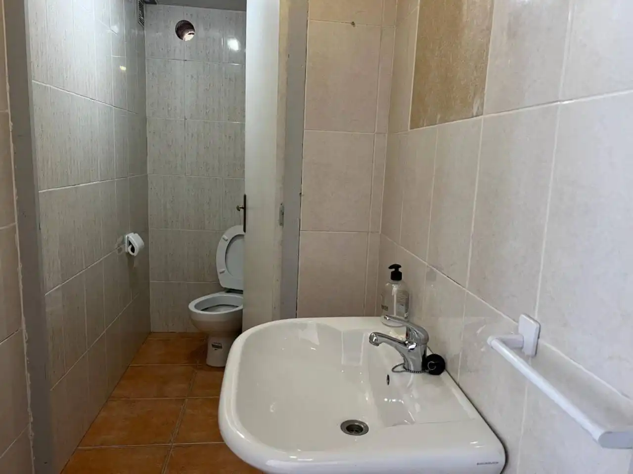 Baño de Local en venta en Sant Quirze del Vallès