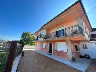 Maison avec jardin à vendre à San Xoán de Poio