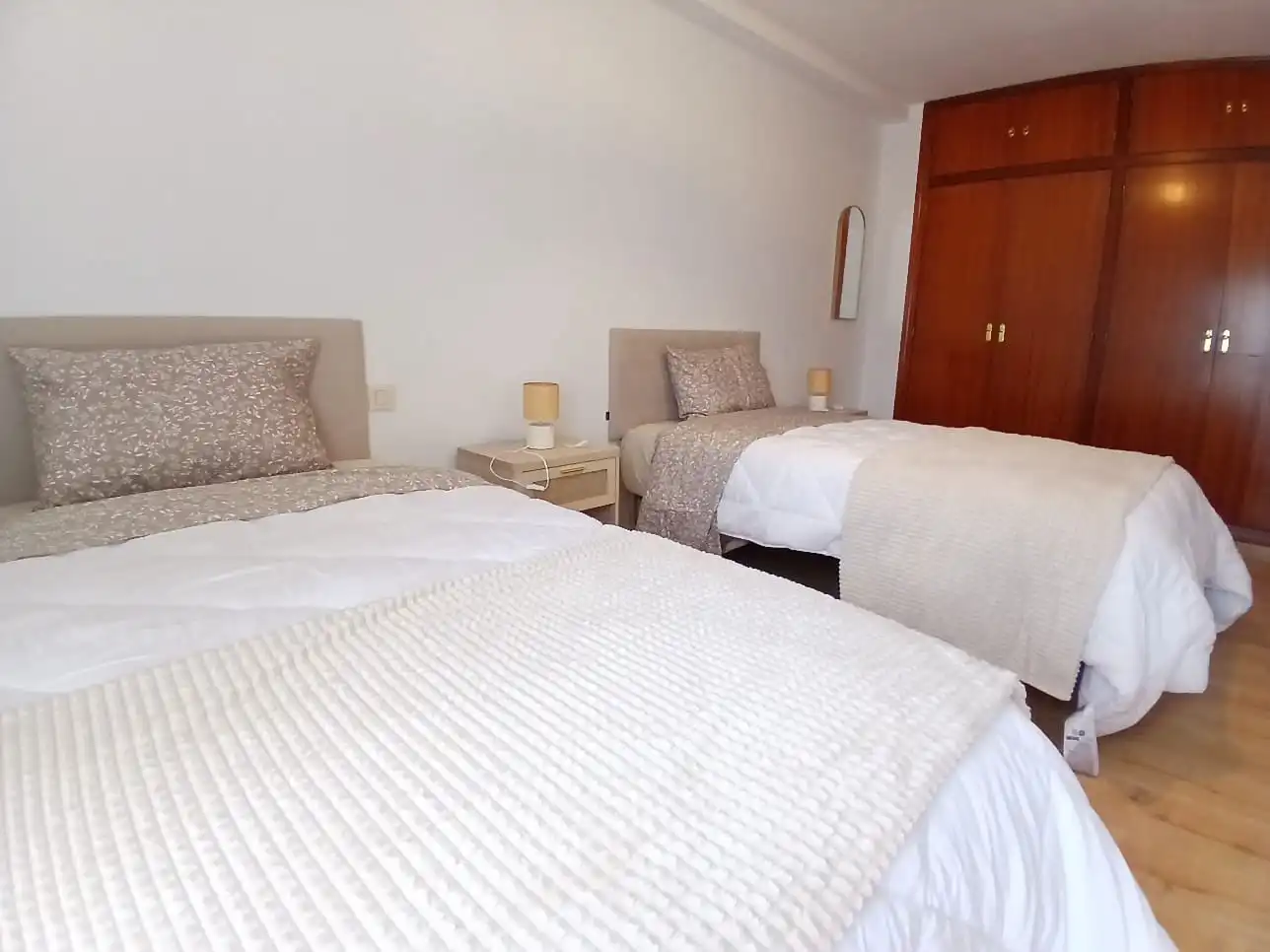 Schlafzimmer von Wohnung zur Miete in La Almunia de Doña Godina  mit Heizung, Parkett und Terrasse