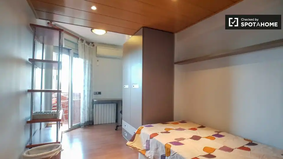 Habitació a El Parc i la Llacuna del Poblenou
