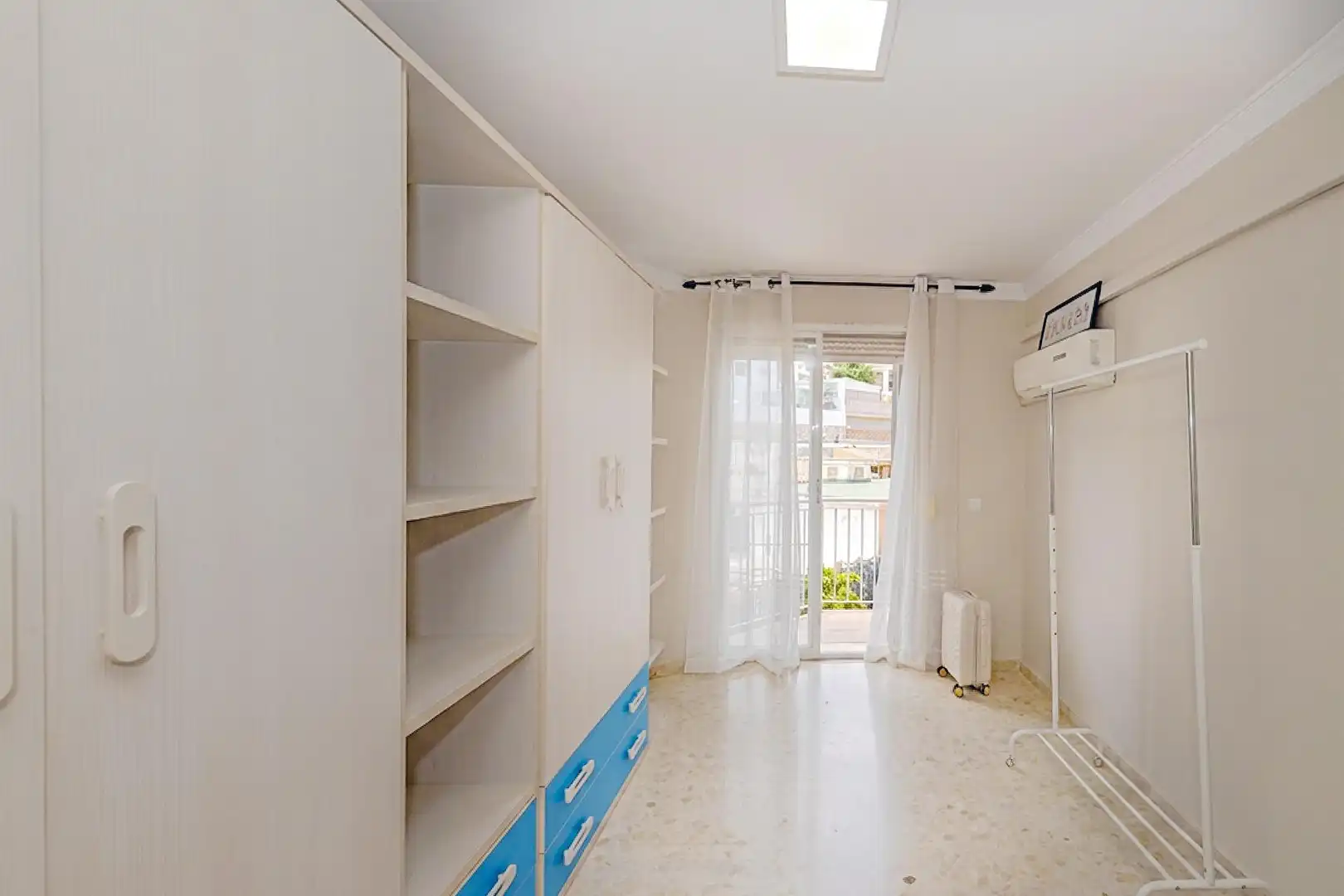 Habitación de Casa adosada en venta en Málaga con Terraza