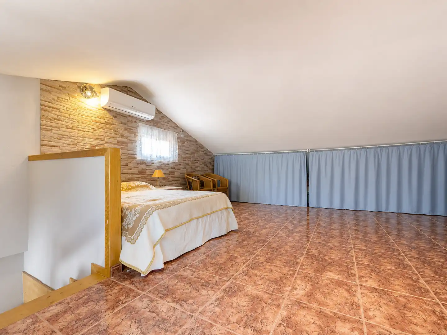 Habitación de Casa o chalet en venta en Nuevo Baztán con Aire acondicionado, Calefacción y Jardín privado